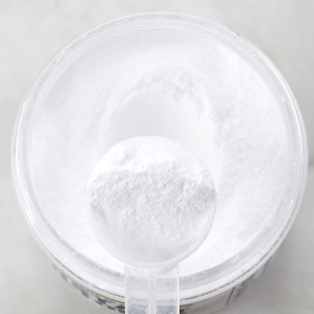 Instant Ketones Powder - Scooper and Powder 1070 x 1070